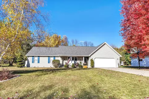 2164 Elvira Way, Green Bay, WI 54313