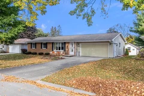 1716 Nancy Ave, Green Bay, WI 54303