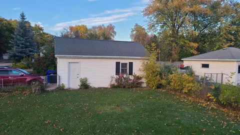 Exterior - 1326 W Spencer St, Appleton, WI 54914 photo 2 of 3