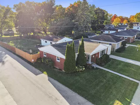1261 Mather St, Green Bay, WI 54303