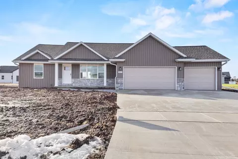 3019 Woodward Way, De Pere, WI 54115