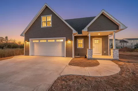 1405 Hoffman Rd, Green Bay, WI 54311
