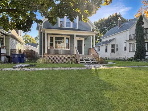 117 S Oakland Ave, Green Bay, WI 54303