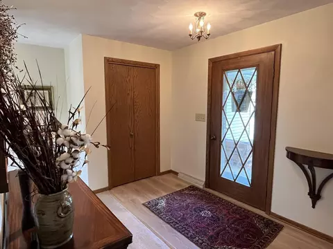 Entry Way - 1501 W Cloverdale Dr, Appleton, WI 54914 photo 1 of 1