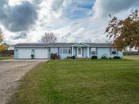 9037 County Road D, Winneconne, WI 54986
