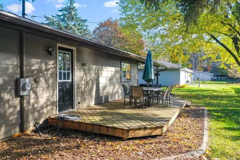 Exterior - 2255 Winwood Dr, Appleton, WI 54915 photo 5 of 8