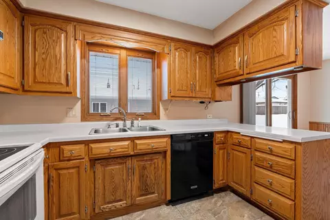 2405 N Erb St, Appleton, WI 54911 photo 14