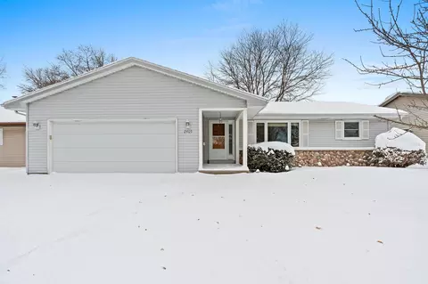 2405 N Erb St, Appleton, WI 54911