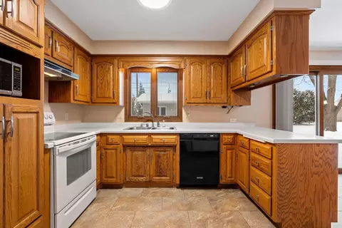 2405 N Erb St, Appleton, WI 54911 photo 12
