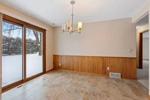 2405 N Erb St, Appleton, WI 54911 photo 8