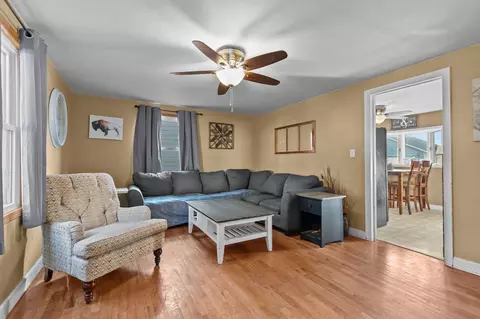 1357 W Spring St, Appleton, WI 54914 photo 2