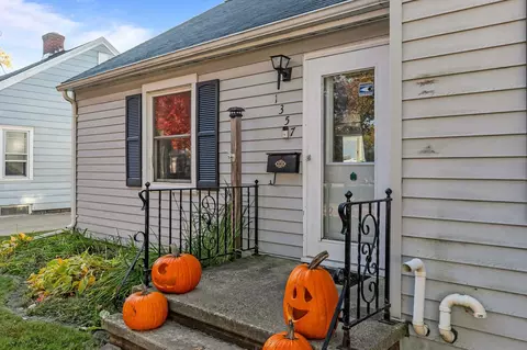 1357 W Spring St, Appleton, WI 54914 photo 4
