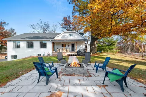 661 N Main St, Oconto Falls, WI 54154