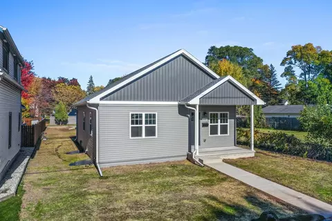 1127 Reber St, Green Bay, WI 54302