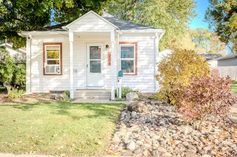Exterior - 206 S Telulah Ave, Appleton, WI 54915 photo 9 of 10