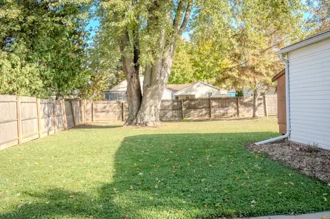 Exterior - 206 S Telulah Ave, Appleton, WI 54915 photo 7 of 10
