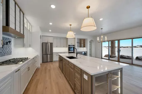 Kitchen - 110 Beckerae Ct, Wrightstown, WI 54180 photo 8 of 12