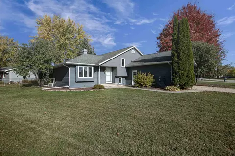 4726 W Periwinkle Ct, Appleton, WI 54914