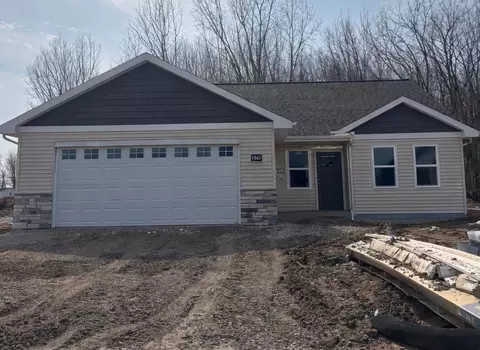 1667 Trefoil Trl, Howard, WI 54313