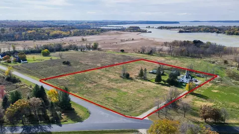 n5697 Skunk Hollow Road, Ripon, WI 54971 photo 2