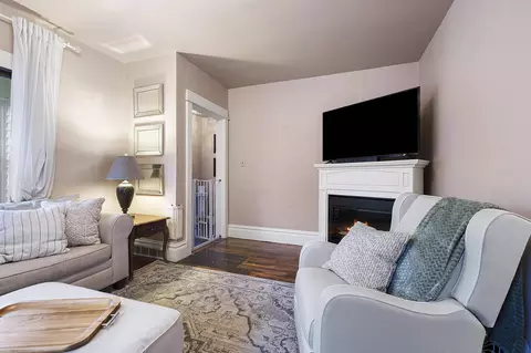 Living - 814 Main St, Wrightstown, WI 54180 photo 2 of 3