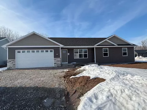 4968 Water Mint Way, Howard, WI 54313