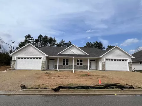 2093 Abbey Rd, New London, WI 54961
