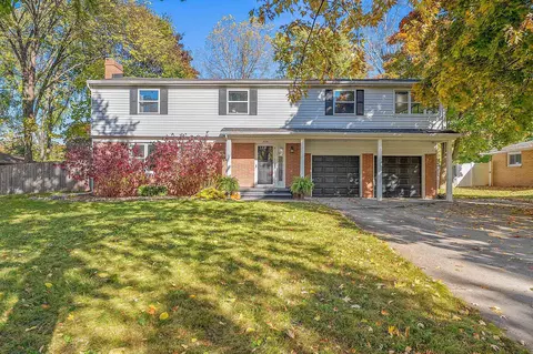 320 St Marys Blvd, Green Bay, WI 54301