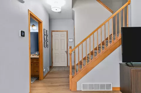 Entry Way - 4124 E Glory Ln, Appleton, WI 54913 photo 3 of 5