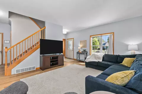 Living - 4124 E Glory Ln, Appleton, WI 54913 photo 3 of 5