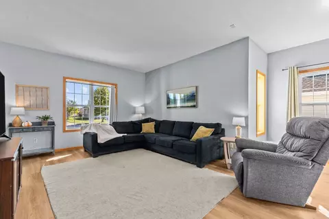 Living - 4124 E Glory Ln, Appleton, WI 54913 photo 2 of 5