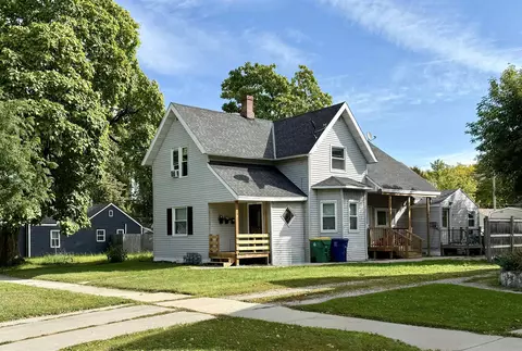 1225 S Chestnut Ave, Green Bay, WI 54304