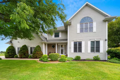 2756 Durham Rd, Green Bay, WI 54311