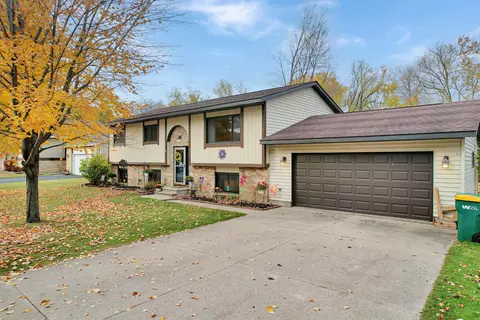 1420 Edwin St, Marinette, WI 54143