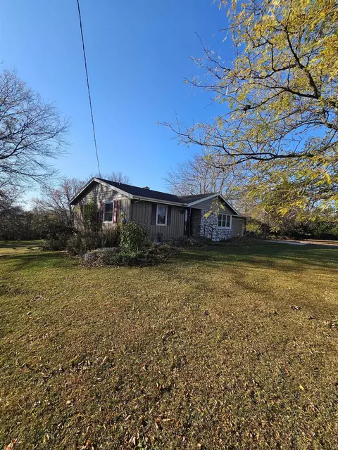 1825 W Lake St, Chilton, WI 53014