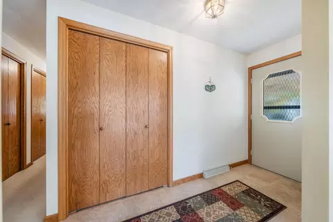 Entry Way - 2635 S Harmon St, Appleton, WI 54915 photo 4 of 4