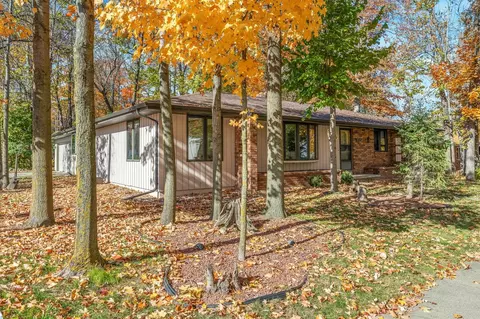 Exterior - 2635 S Harmon St, Appleton, WI 54915 photo 9 of 10