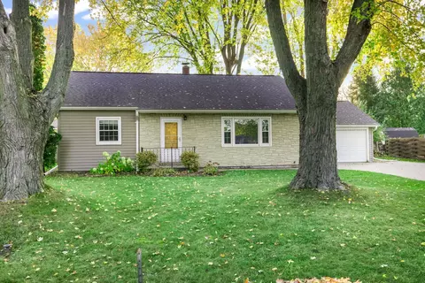 120 Anton Ct, Appleton, WI 54915 photo 2