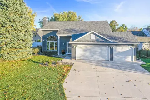 3897 Jenkel Ter, Green Bay, WI 54301