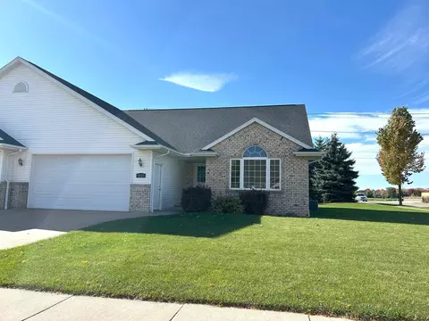 4727 N Apple Rd, Appleton, WI 54913