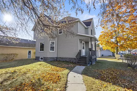 1359 Main St, Marinette, WI 54143