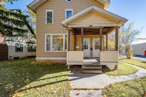 126 N Maple Ave, Green Bay, WI 54303