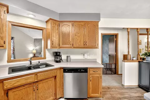 2919 S Moon Beam Ct, Appleton, WI 54915 photo 12