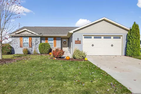 1482 Haen Dr, Kaukauna, WI 54130