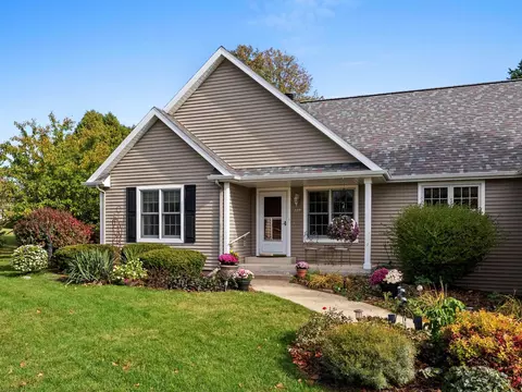 322 N 18th Ave, Sturgeon Bay, WI 54235
