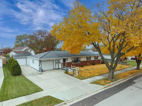 1010 Heyrman St, Green Bay, WI 54302