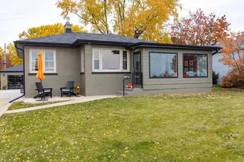 1322 Menominee Dr, Oshkosh, WI 54901