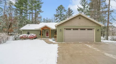w2330 Otter Ponds Court, Keshena, WI 54135