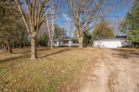 Exterior - w3488 Center Valley Road, Appleton, WI 54913 photo 9 of 12