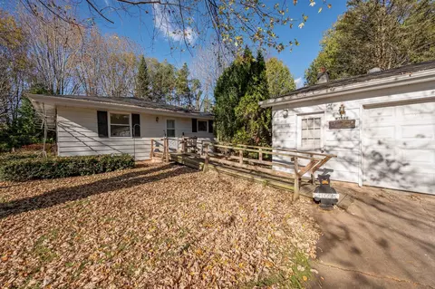 Exterior - w3488 Center Valley Road, Appleton, WI 54913 photo 7 of 12